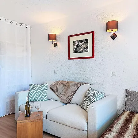 Les Olympiades-13 By Interhome *